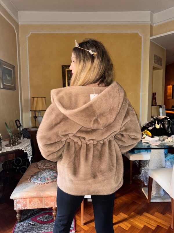 pelliccia anastasia royale